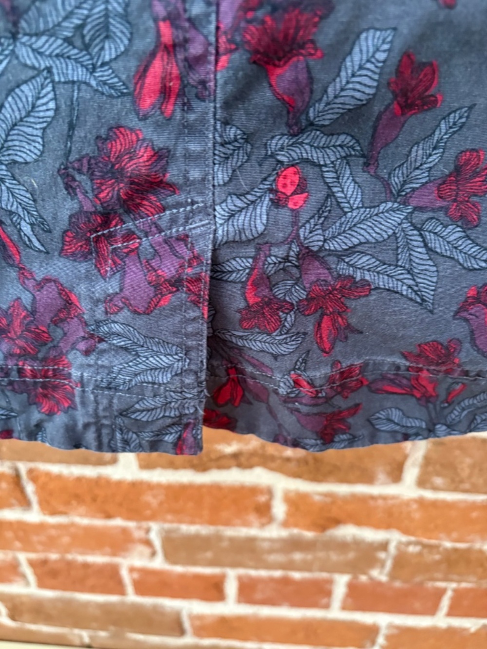Women’s Duluth Trading Company Floral Skort Size 8 Lots of Pockets! - Picture 6 of 11